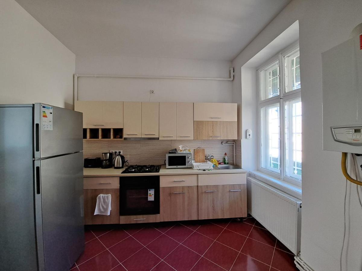 Cozy Apartment In The Heart Of Sibiu Bagian luar foto